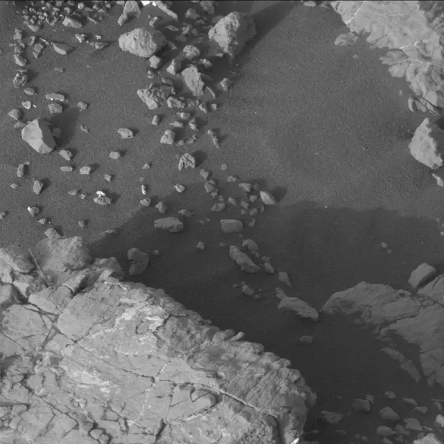 Sol 2783: Mast Camera (Mastcam)