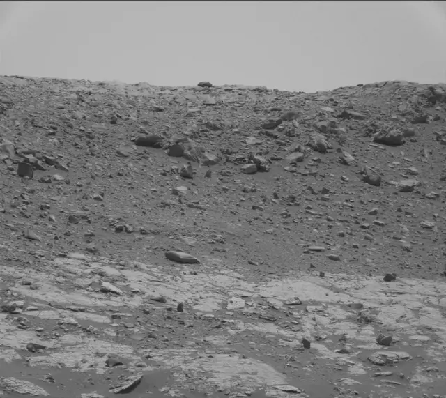 Sol 2786: Mast Camera (Mastcam)