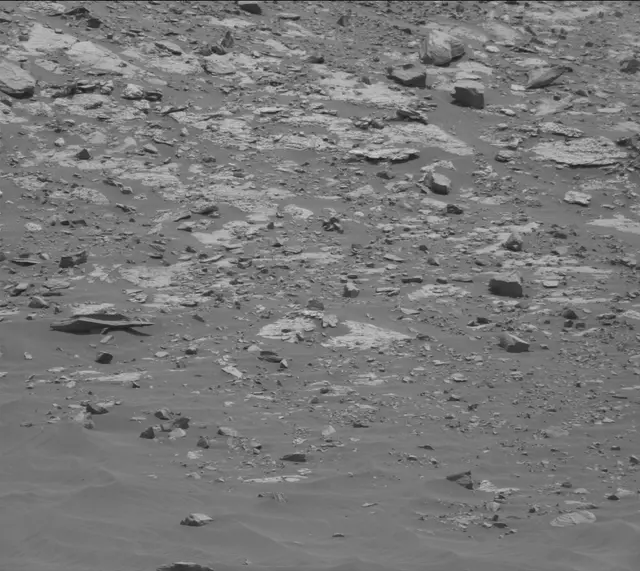Sol 2786: Mast Camera (Mastcam)