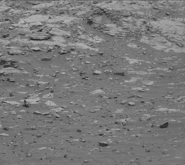 Sol 2786: Mast Camera (Mastcam)