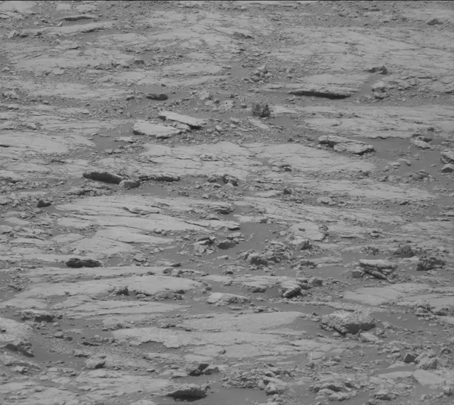 Sol 2786: Mast Camera (Mastcam)