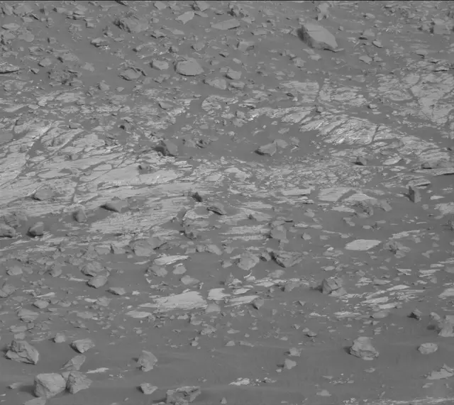 Sol 2786: Mast Camera (Mastcam)