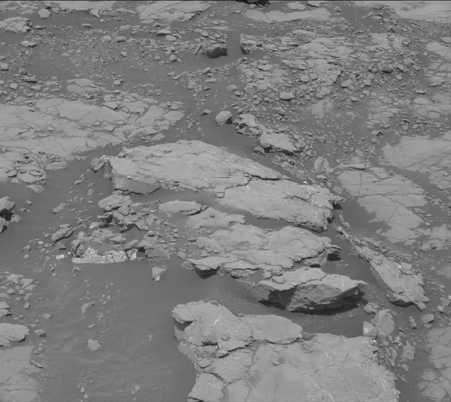 Sol 2788: Mast Camera (Mastcam)