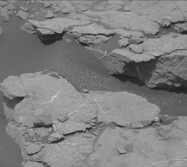 Sol 2788: Mast Camera (Mastcam)