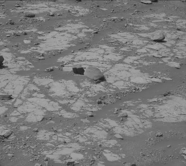 Sol 2789: Mast Camera (Mastcam)