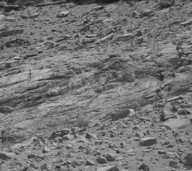 Sol 2790: Mast Camera (Mastcam)