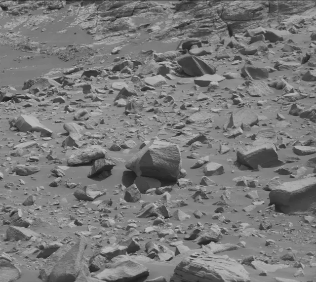Sol 2790: Mast Camera (Mastcam)