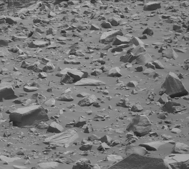 Sol 2790: Mast Camera (Mastcam)