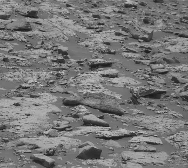 Sol 2790: Mast Camera (Mastcam)