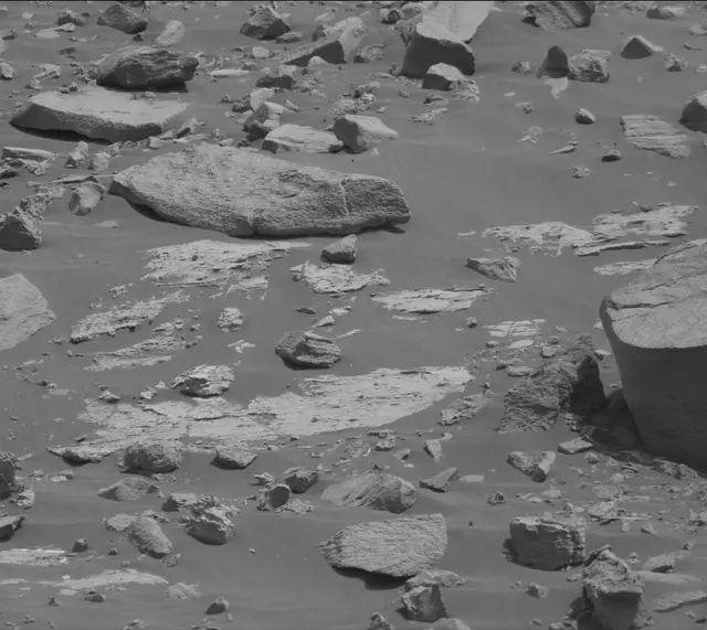 Sol 2790: Mast Camera (Mastcam)