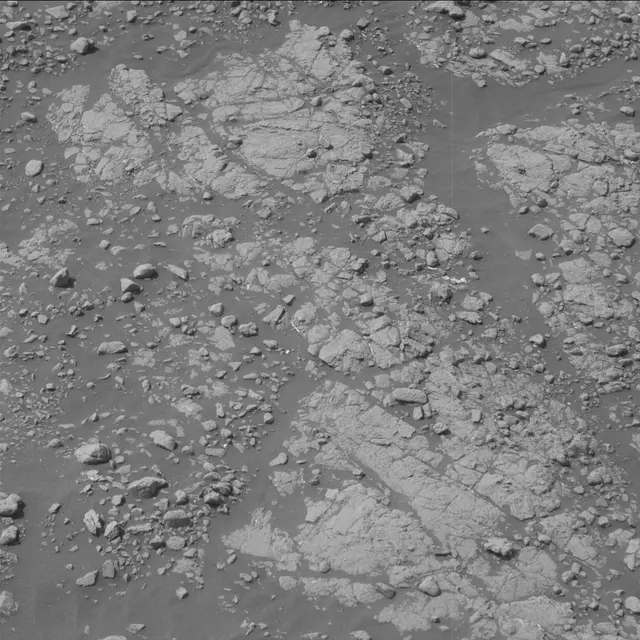 Sol 2791: Mast Camera (Mastcam)