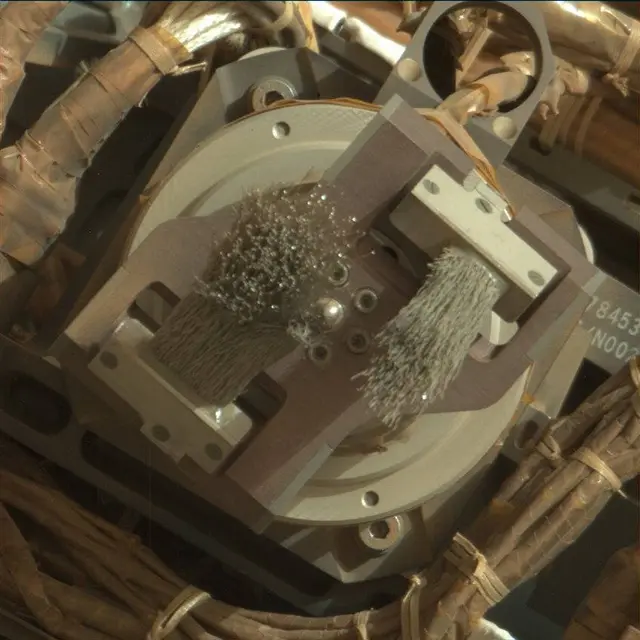 Sol 2792: Mast Camera (Mastcam)