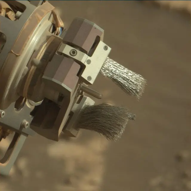 Sol 2792: Mast Camera (Mastcam)