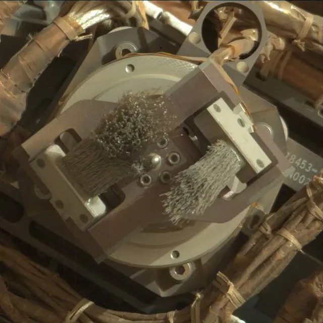 Sol 2792: Mast Camera (Mastcam)