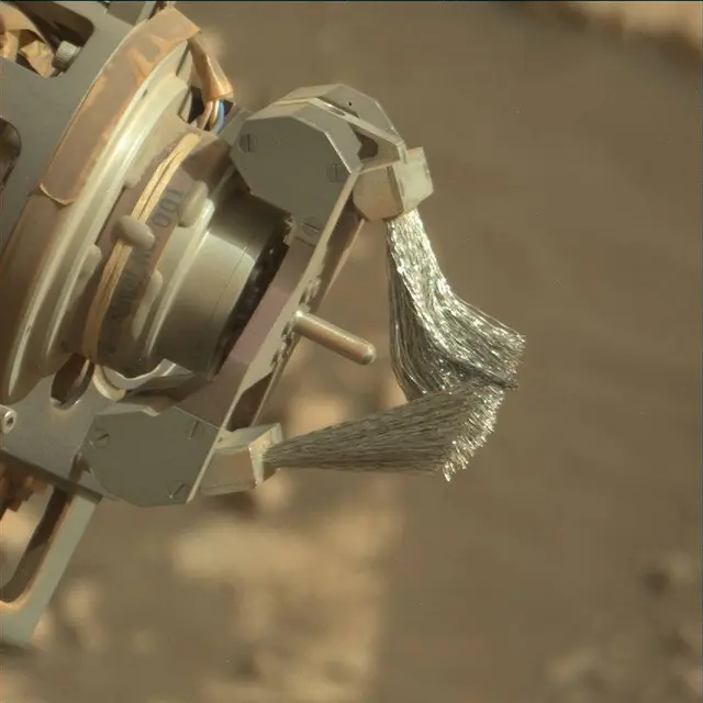 Sol 2792: Mast Camera (Mastcam)