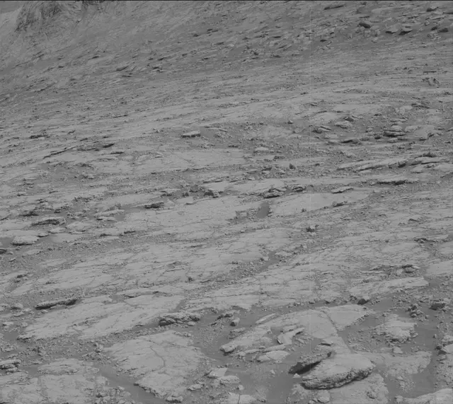 Sol 2793: Mast Camera (Mastcam)