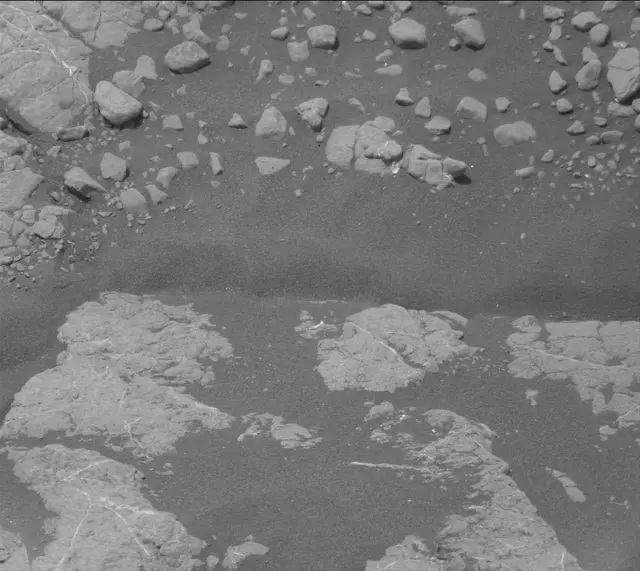 Sol 2793: Mast Camera (Mastcam)