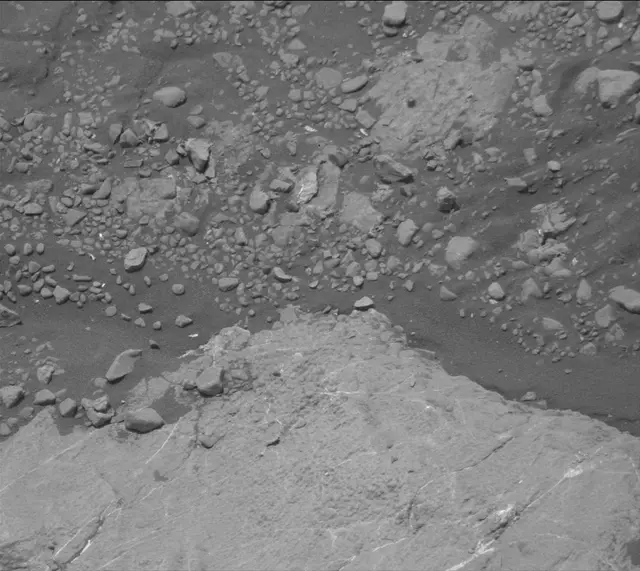 Sol 2793: Mast Camera (Mastcam)