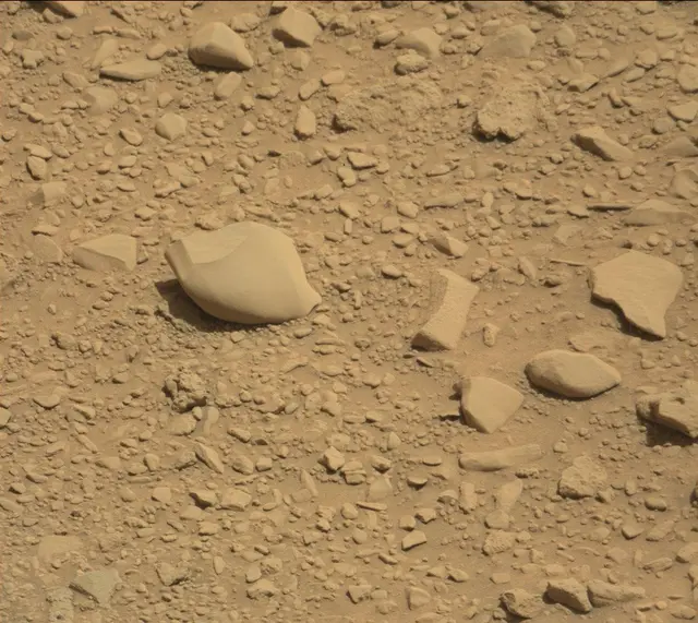 Sol 474: Mast Camera (Mastcam)