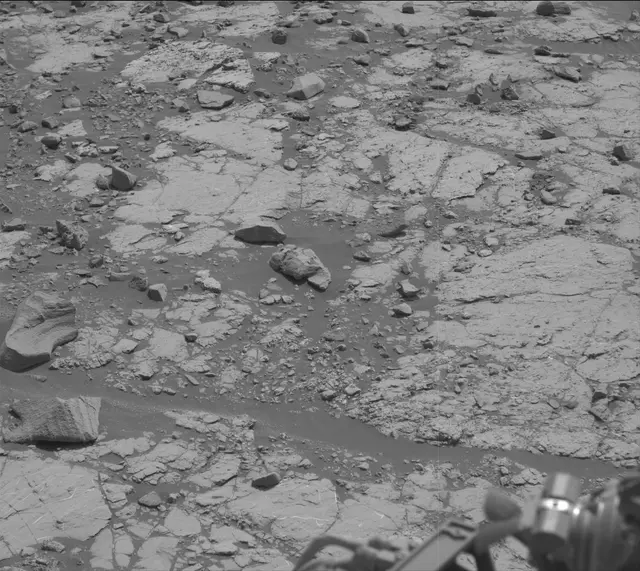 Sol 2789: Mast Camera (Mastcam)