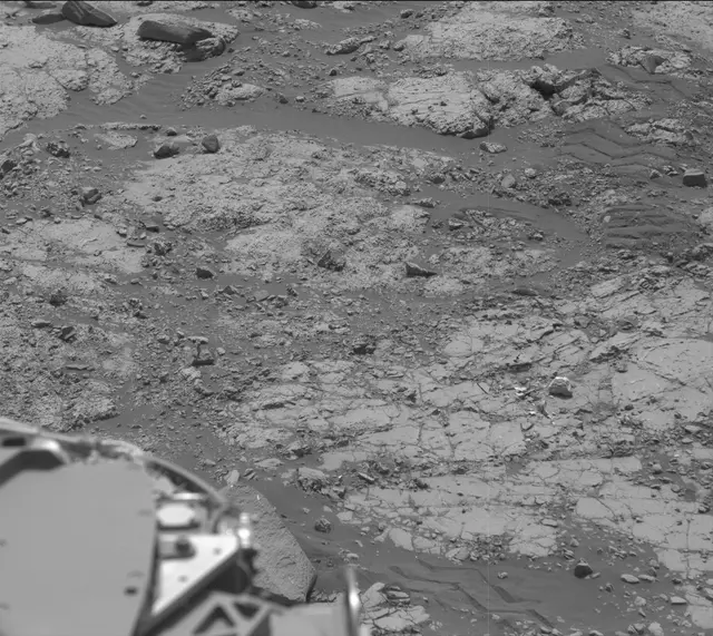 Sol 2789: Mast Camera (Mastcam)