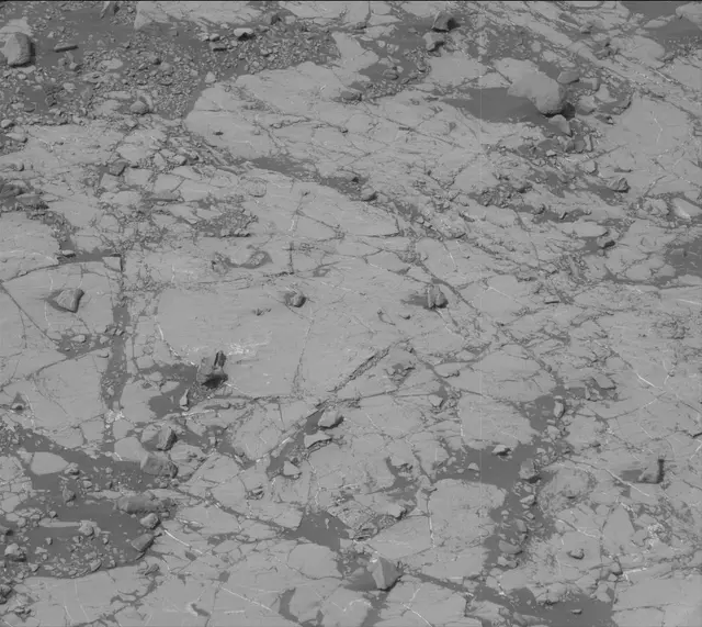 Sol 2789: Mast Camera (Mastcam)