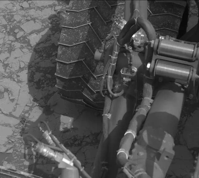Sol 2789: Mast Camera (Mastcam)