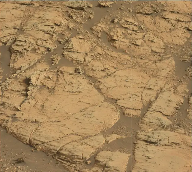 Sol 2797: Mast Camera (Mastcam)