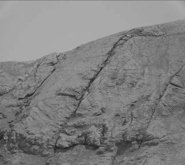 Sol 2797: Mast Camera (Mastcam)