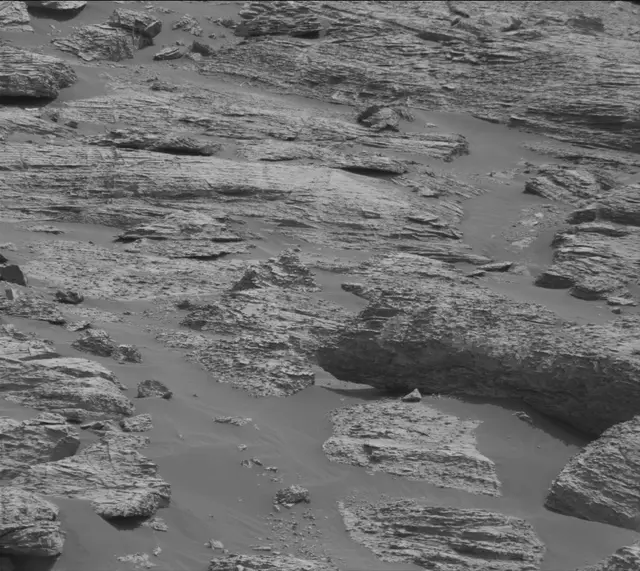 Sol 2797: Mast Camera (Mastcam)