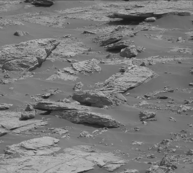 Sol 2797: Mast Camera (Mastcam)