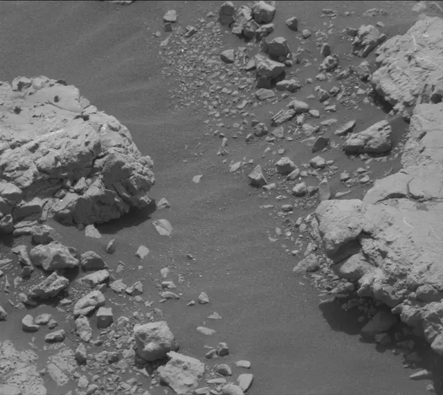 Sol 2797: Mast Camera (Mastcam)