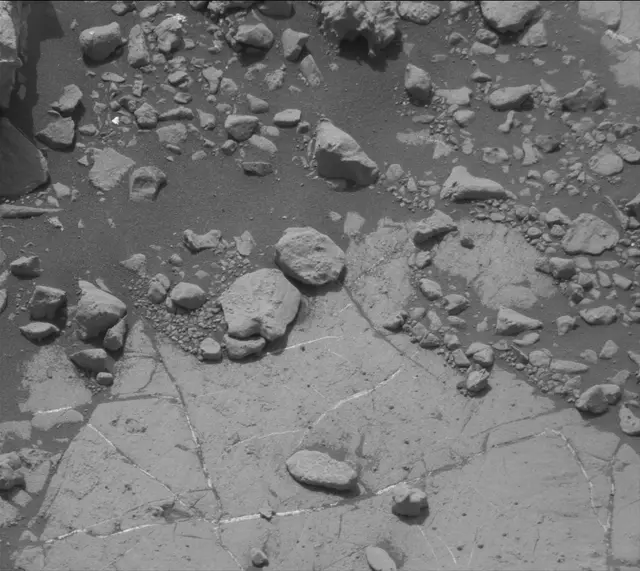 Sol 2797: Mast Camera (Mastcam)