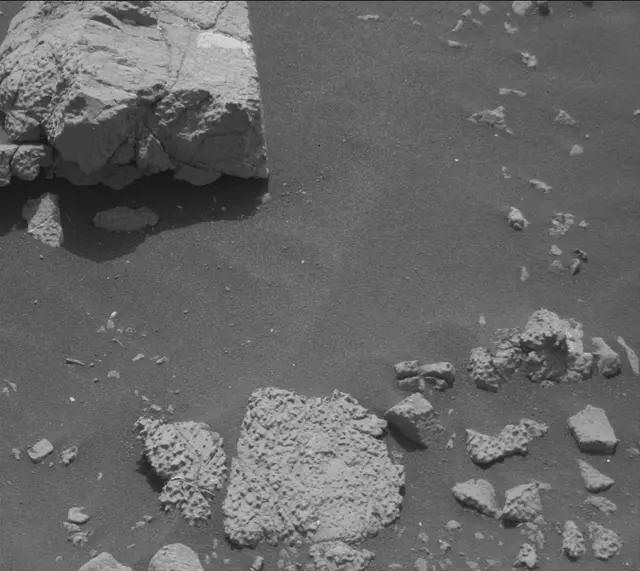 Sol 2797: Mast Camera (Mastcam)