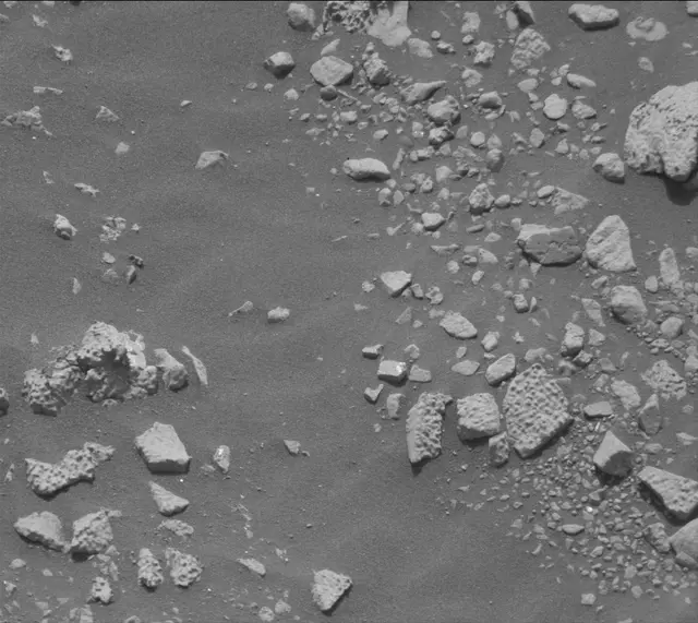 Sol 2797: Mast Camera (Mastcam)