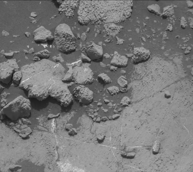 Sol 2797: Mast Camera (Mastcam)
