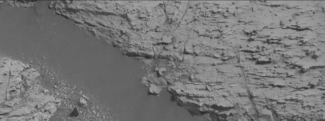 Sol 2799: Mast Camera (Mastcam)