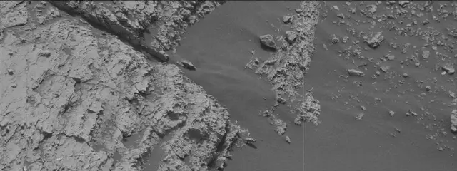 Sol 2799: Mast Camera (Mastcam)