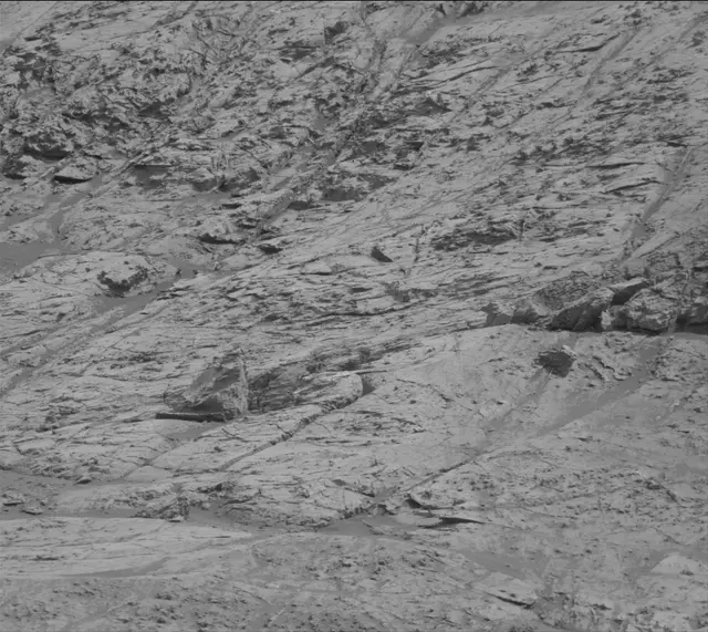 Sol 2799: Mast Camera (Mastcam)
