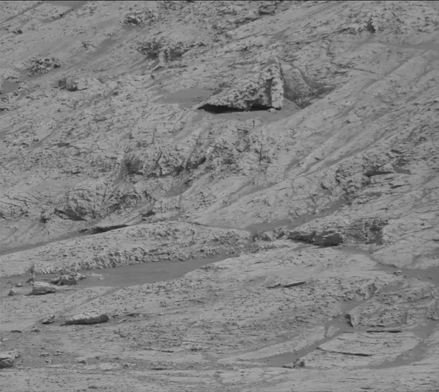Sol 2799: Mast Camera (Mastcam)