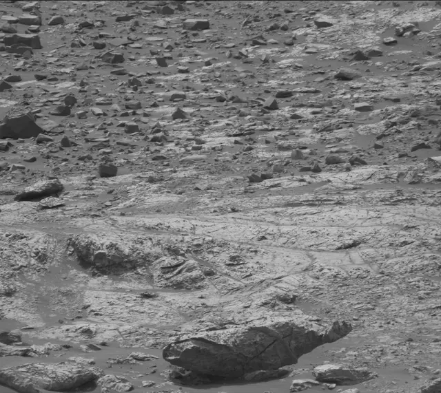 Sol 2799: Mast Camera (Mastcam)
