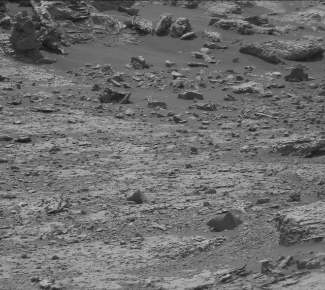 Sol 2799: Mast Camera (Mastcam)