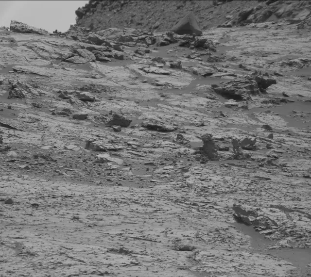 Sol 2799: Mast Camera (Mastcam)