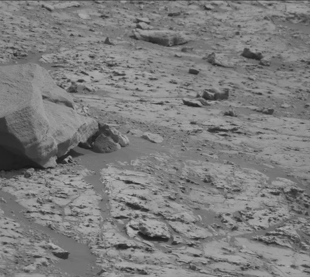 Sol 2799: Mast Camera (Mastcam)