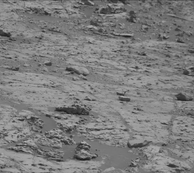 Sol 2799: Mast Camera (Mastcam)