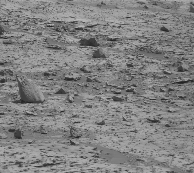 Sol 2799: Mast Camera (Mastcam)