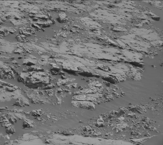 Sol 2799: Mast Camera (Mastcam)