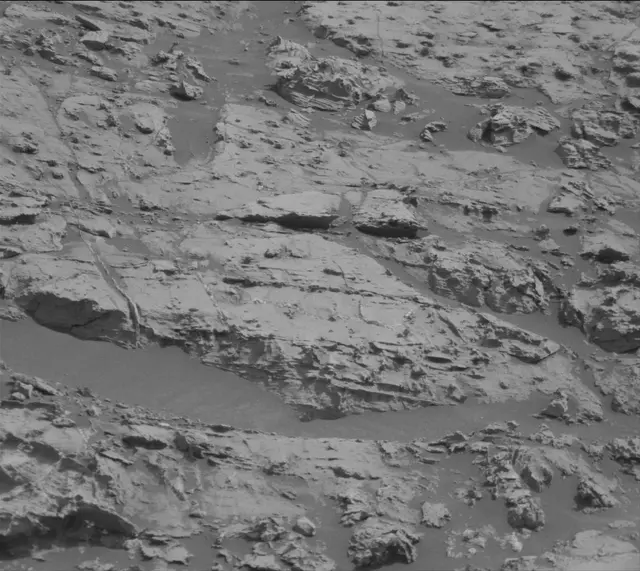 Sol 2799: Mast Camera (Mastcam)