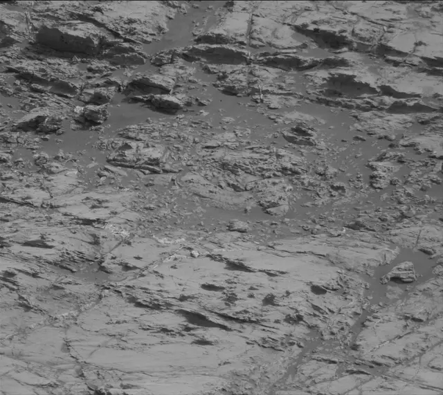 Sol 2799: Mast Camera (Mastcam)