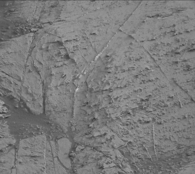 Sol 2799: Mast Camera (Mastcam)